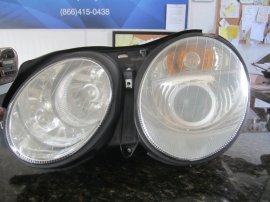 Mercedes Benz - Headlight - 215    W215